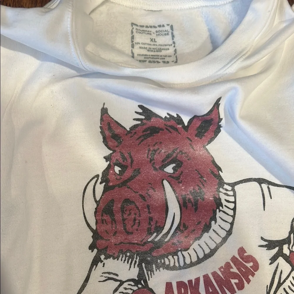 Arkansas Razorbacks White Sweater - Picture 2 of 2